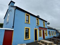 8. Tag – Klippen & Burren – Mittagspause im Pub in Fanore