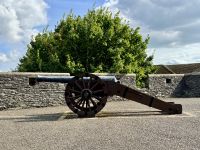 4. Tag – Ausflug nach Nordirland – Spaziergang auf der Stadtmauer von Derry – Kanone auf der Stadtmauer