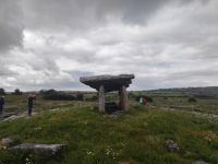 045-Poulnabrone-Dolmen
