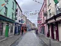 8. Tag: Leenaun bis Spanish Point – Freizeit in Galway – Fußgängerzone &ndash; &copy; Andreas Wolfsteller (Eberhardt TRAVEL)