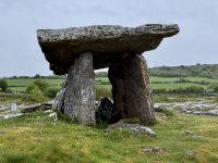 8. Tag: Leenaun bis Spanish Point – Fotostopp am Poulnabrone Dolmen &ndash; &copy; Andreas Wolfsteller (Eberhardt TRAVEL)
