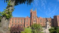 Queen's University  &ndash; &copy; Natalie Hady (Eberhardt TRAVEL)