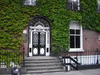 Eine der berühmten `Doors of Dublin`