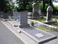 Grab von William Butler Yeats in Drumcliff