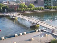 Blick vom Hotel zu einer der zahlreichen Dubliner Brücken