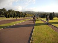 in gepflegter Anlage mit Blick auf die Stadt
