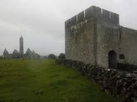 Bischofsburg und Kloster Kilmacduagh