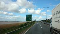 Vorbei an der Humber Bridge in Richtung Wales