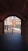 Blick zum Checkpoint Charlie in Derry