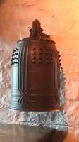 Japanische Glocke in Bunratty