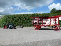 Alte Technik im Freigelände der Destillerie