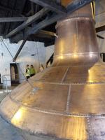 Man sieht nur das oberste Stück vom Kessel