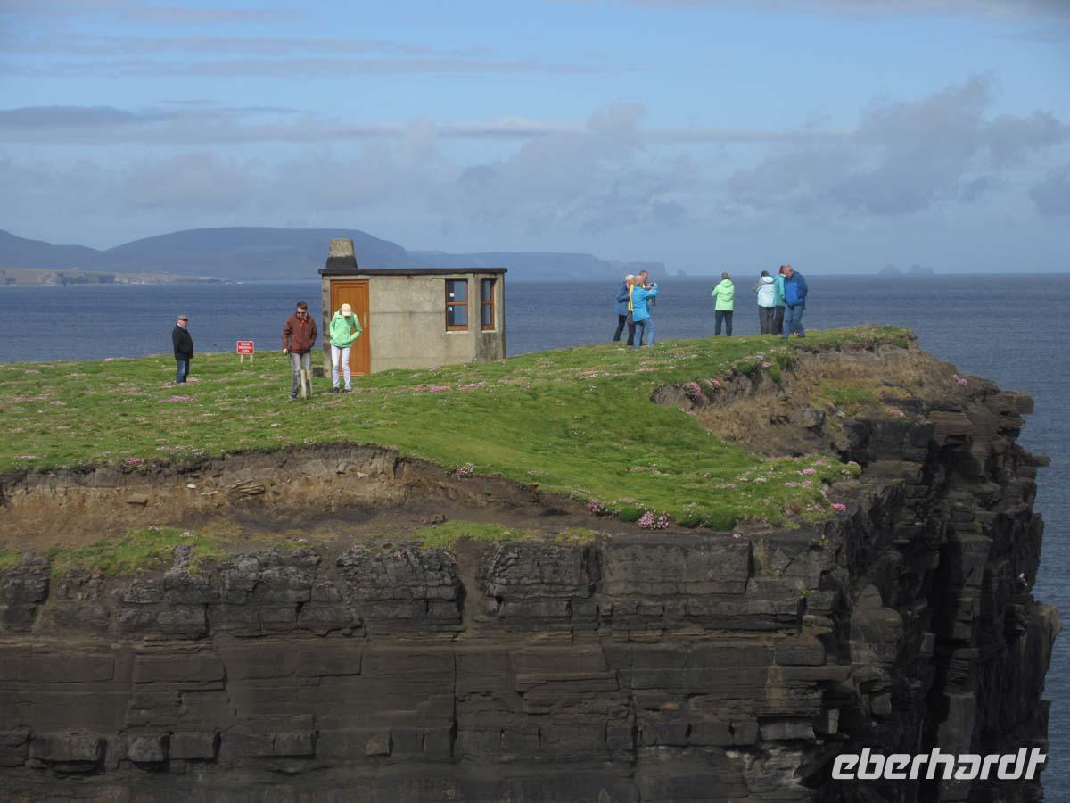 Auf Downpatriks Head