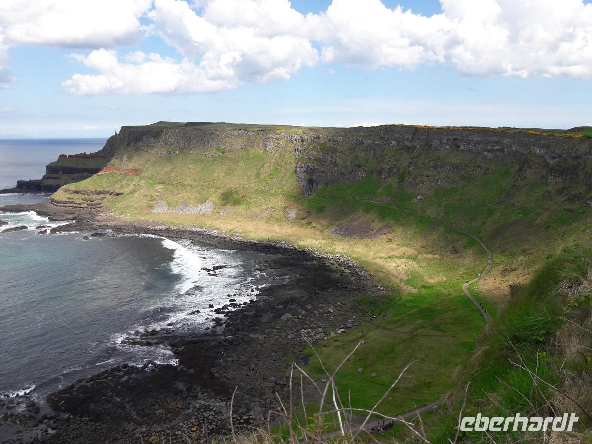 Licht und Schatten am Giants Causeway
