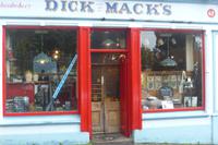 017-Dingle_Pub-Dick_Macks