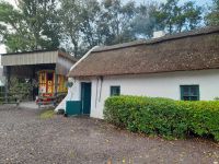 Cottages im Kerry Bog Museum