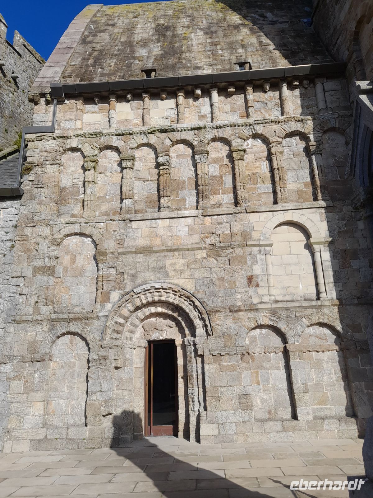 Rock of Cashel: Cormacs Chapel