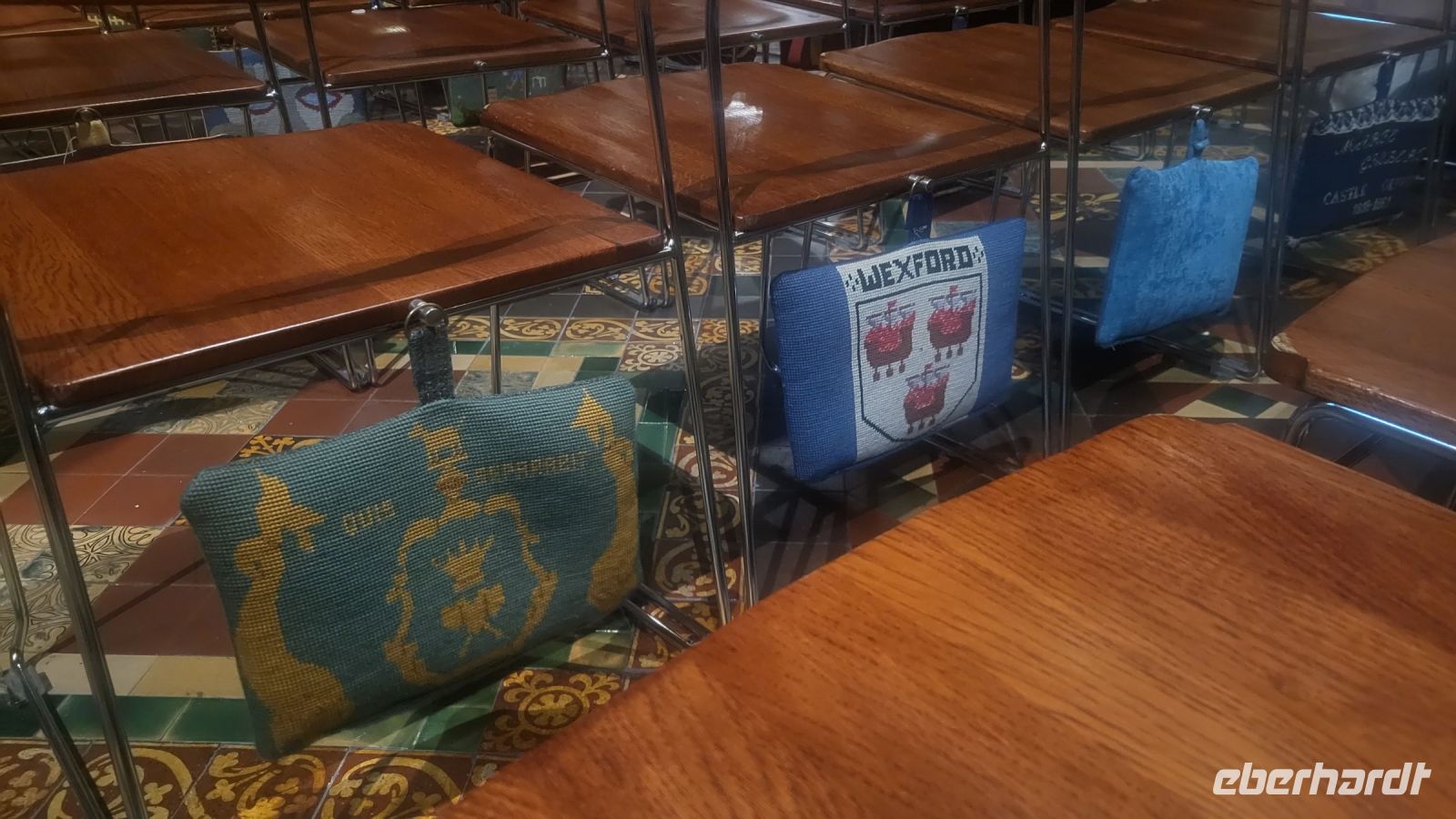 02 - Dublin, St. Patricks Kathedrale, Sitzkissen