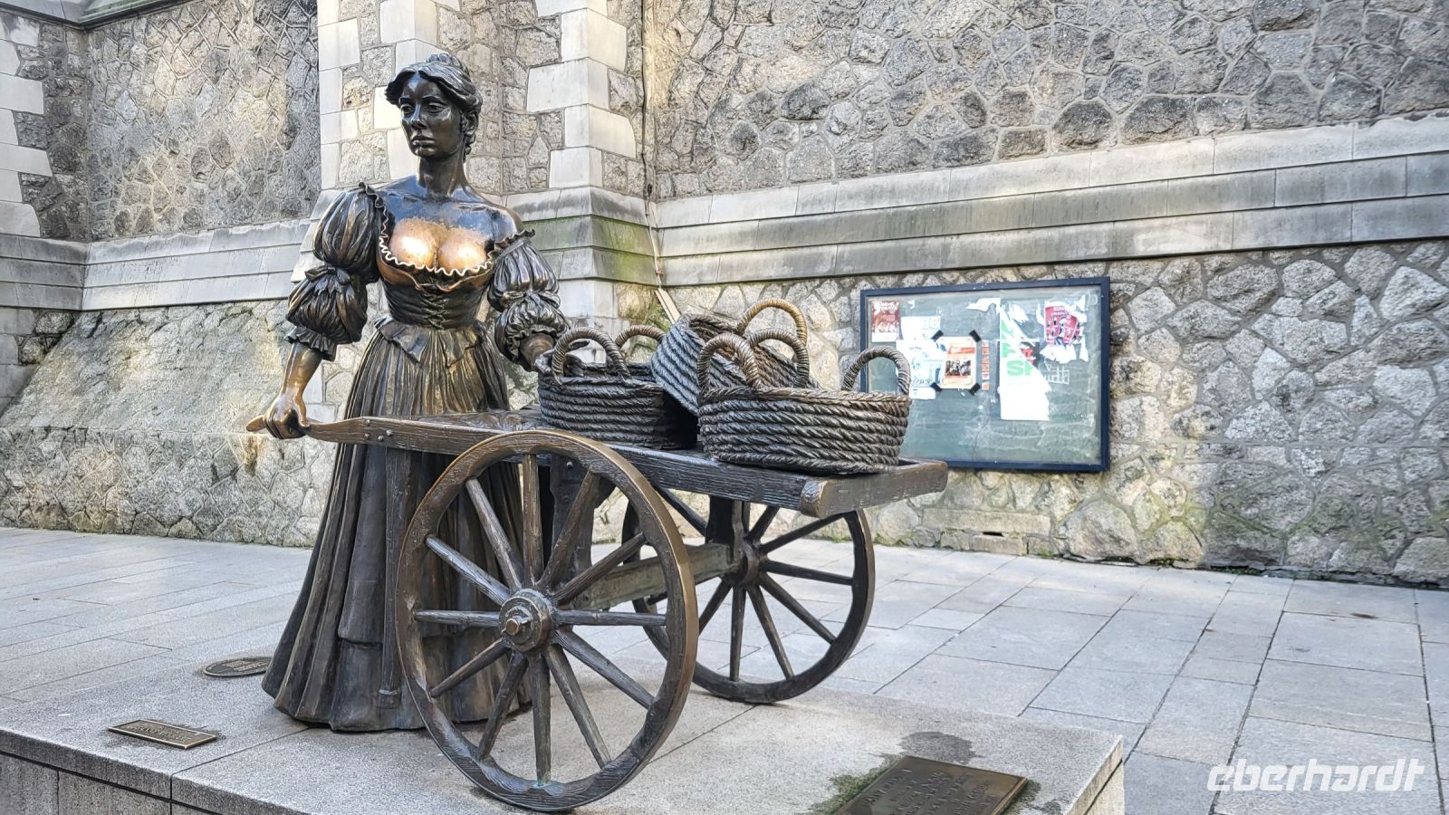 54 - Molly Melone in Dublin