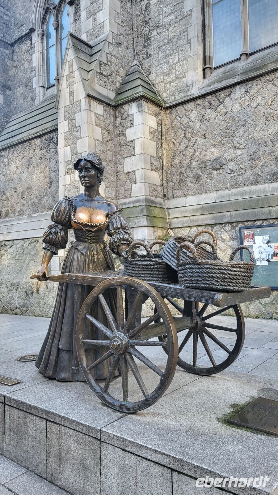 55 - Molly Melone in Dublin