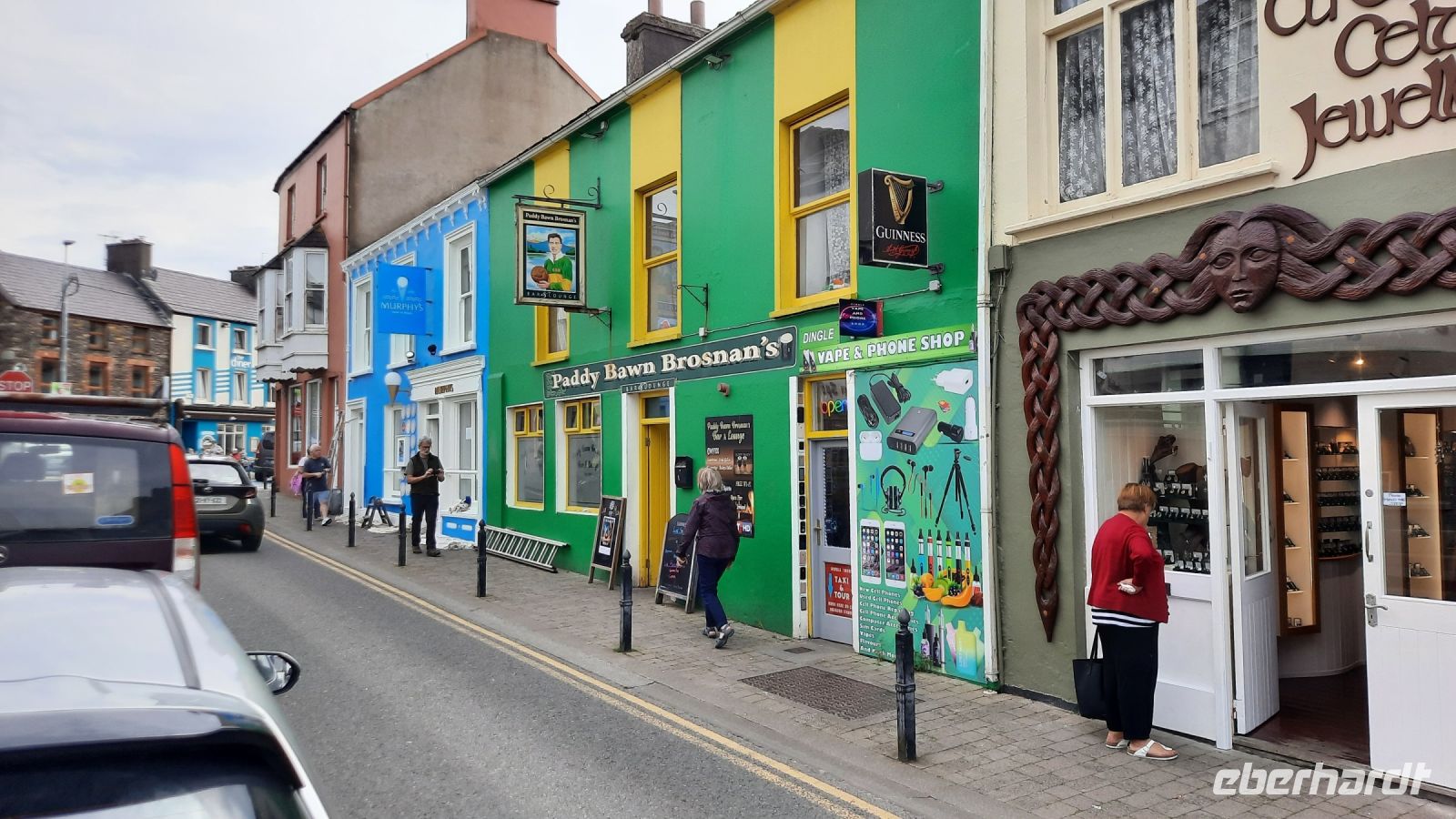 4 Dingle Town b