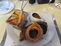 Acht Unzen Steak