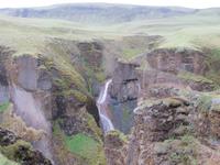20.06.2016: Kleine Wanderung oberhalb der Schlucht Fjadrargljufur im Katla Geopark