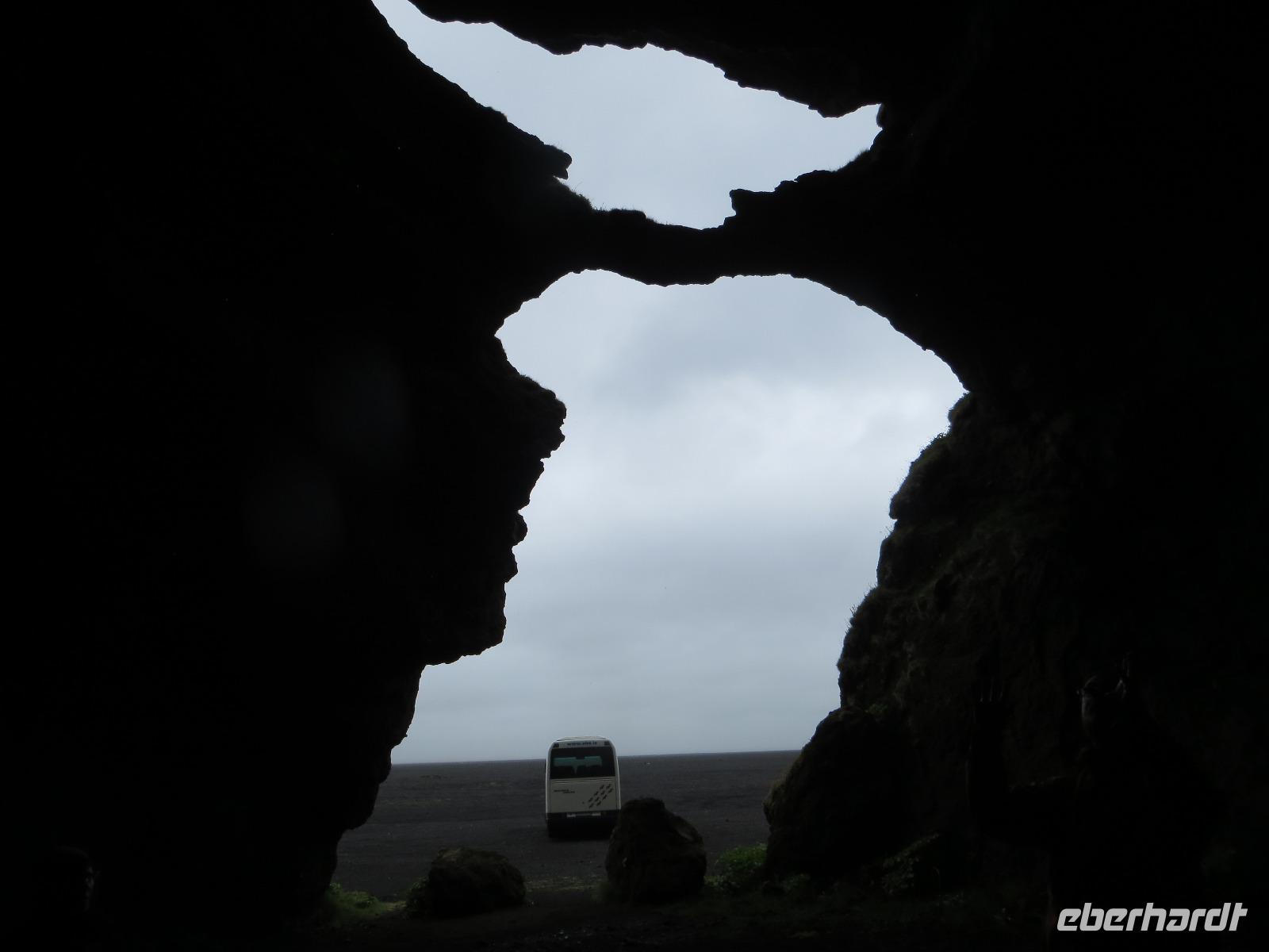 20.06.2016: am schwarzern Strand von Vik