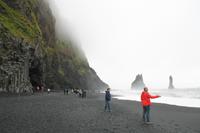 Fotostopp an den Felsnadelfelsen von Vik-i-Myrdal