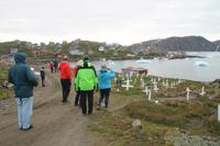 Spaziergang durch Kulusuk