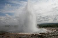 Strokkur in Aktion