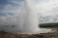 Strokkur in Aktion
