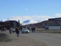 Auf Spitzbergen – in den Straßen von Longyearbyen
