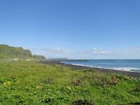 Am Denkmal der deutschen Seefahrer in Vik