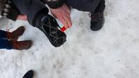 Island, Spiralenfür unsere Schuhe als Gehhilfen in Eis und Schnee