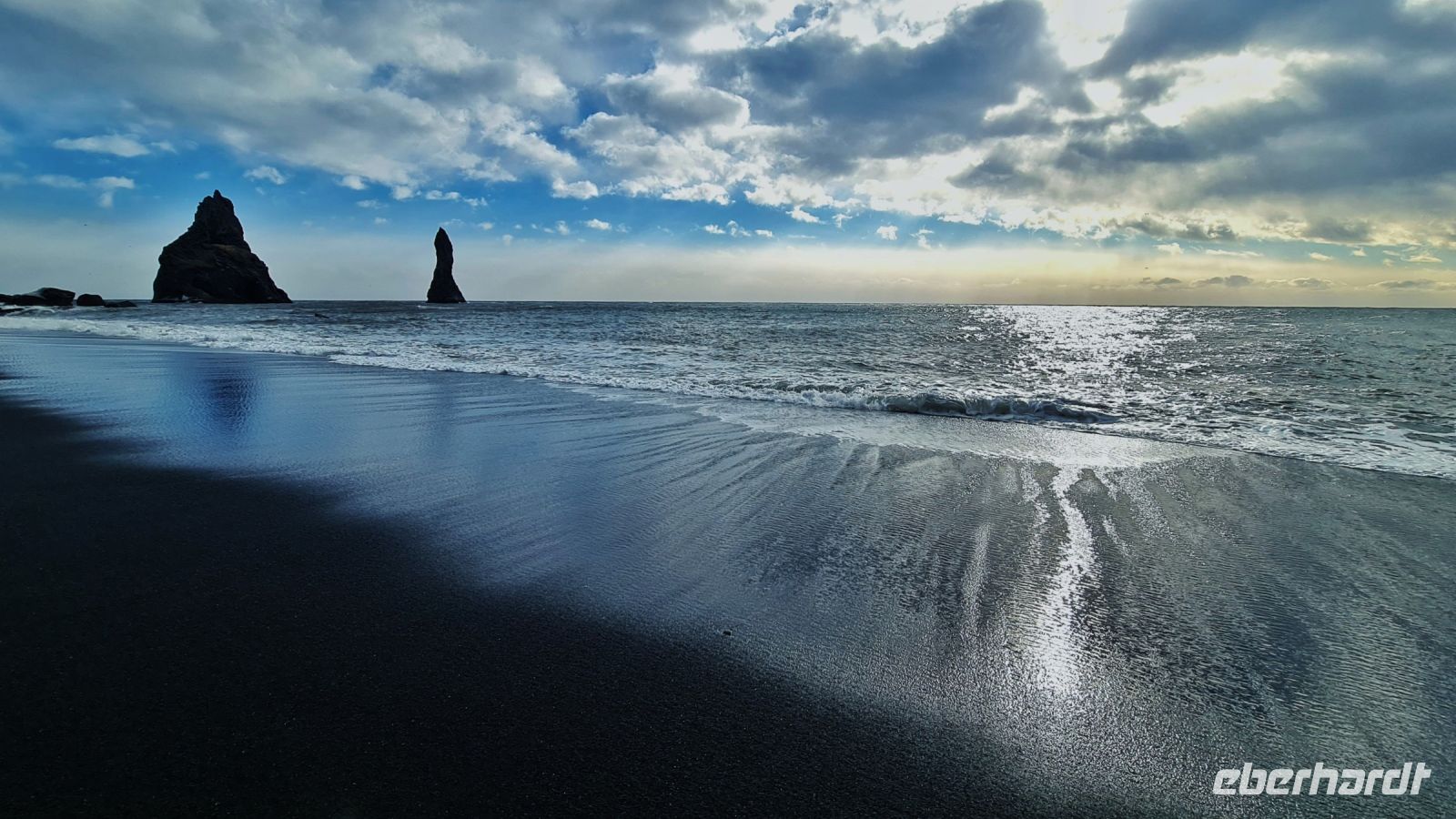 Schwarzer Strand von Reynisdrangar