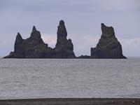 Felsnadeln an der Küste