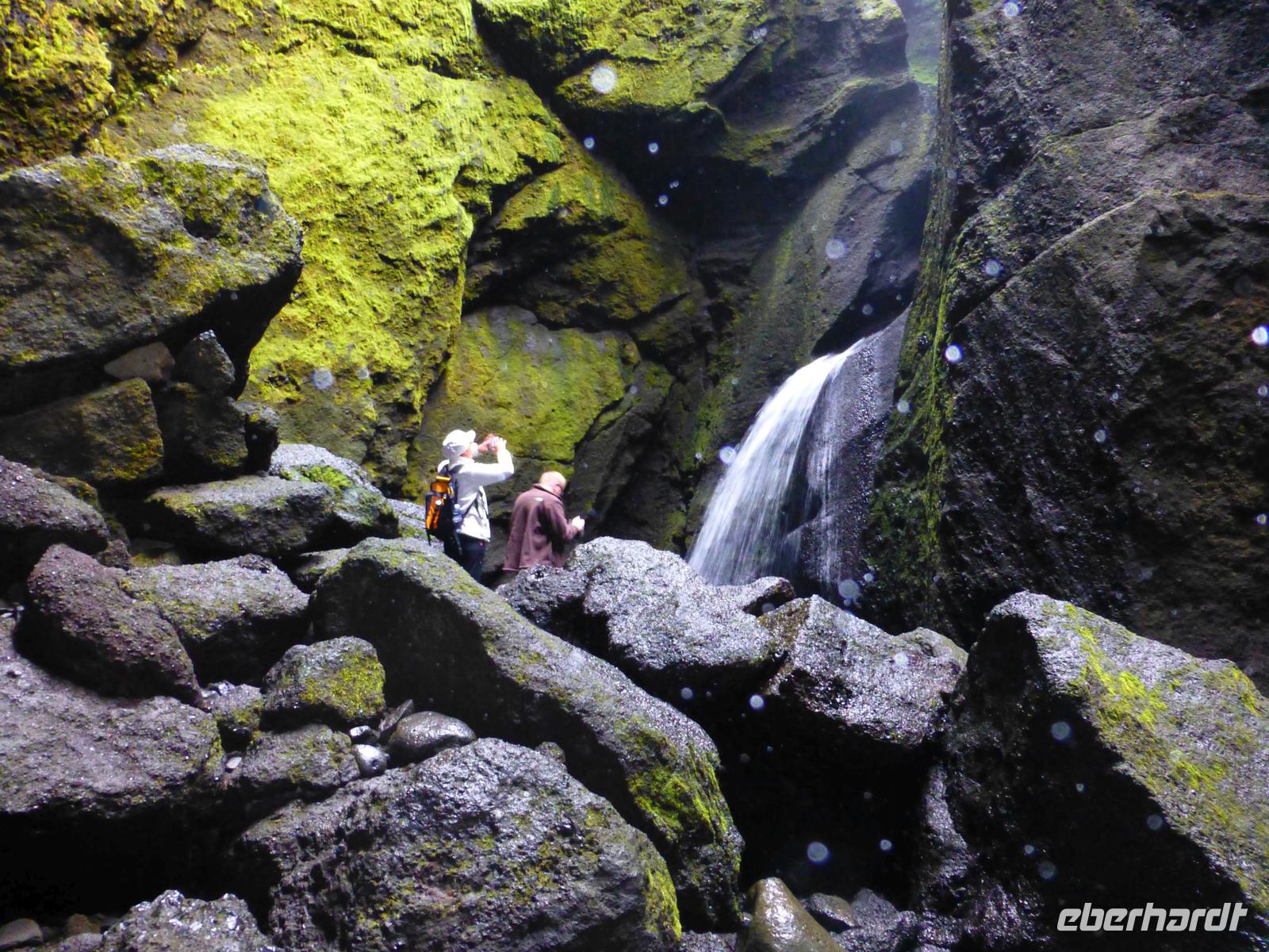 Am verstecken Wasserfall in Thorsmörk