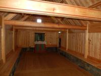 Die Grassodenkirche von Skaholt ist einfach, aber zweckmäßig eingerichtet.