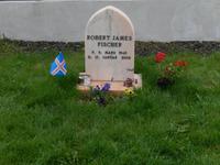 Als kleines Extra zeigte Halldor uns das Grab des Schachspielers Bobby Fischer in Selfoss.