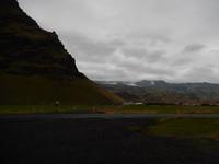 Am Fuße des Eyjafjallajökulls hielten wir an.