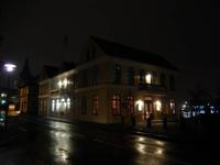 Das Idno ist nicht nur ein Restaurant, sondern gleichzeitig auch noch ein Theater.