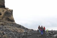Schwarzer Strand an der Südküste