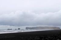 Schwarzer Strand an der Südküste