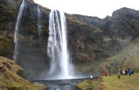 Am Seljalandsfoss