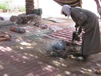 Mittagessen im Beduinenzelt