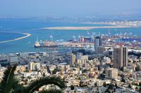 Blick auf den Hafen von Haifa