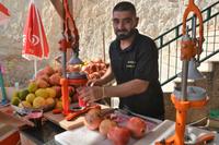 jetzt einen Granatapfelsaft