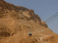 6.Tag, 29.10.2013: Fahrt mit der Seilbahn auf den Felsen von Massada