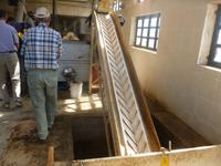 4.Tag, 27.10.2013: Besuch der Ölmühle in Avtalyon